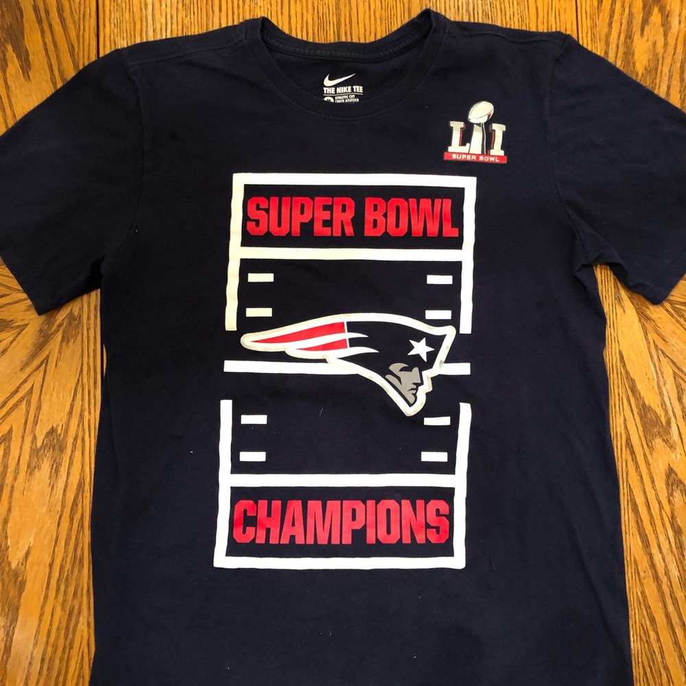 Nike New England Patriots Super Bowl LI Tee Size M